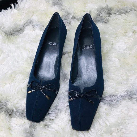 Stuart Weitzman Classic Bow Heels - Picture 8 of 8